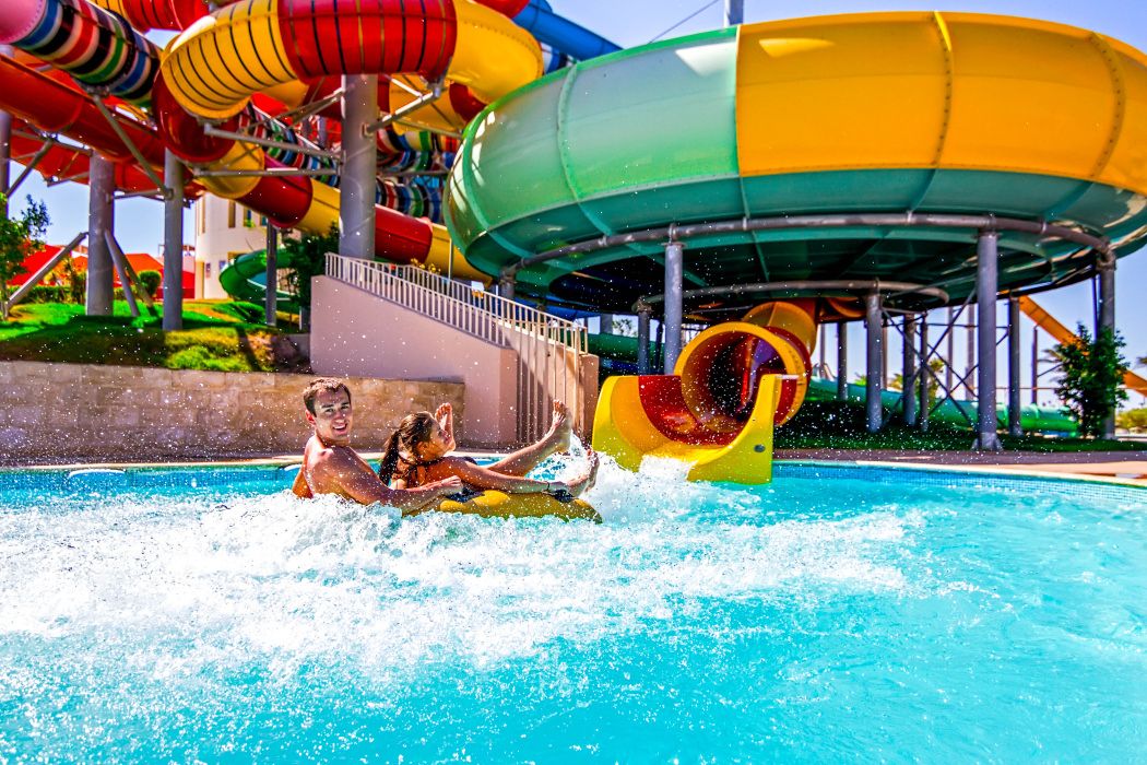 SPACE BOAT SLIDE - Makadi Water World